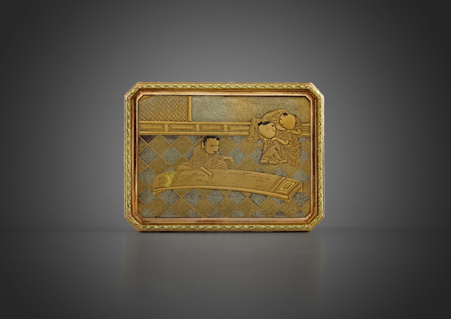 A rectangular gold mounted Japanese laquer box - Galerie Kugel